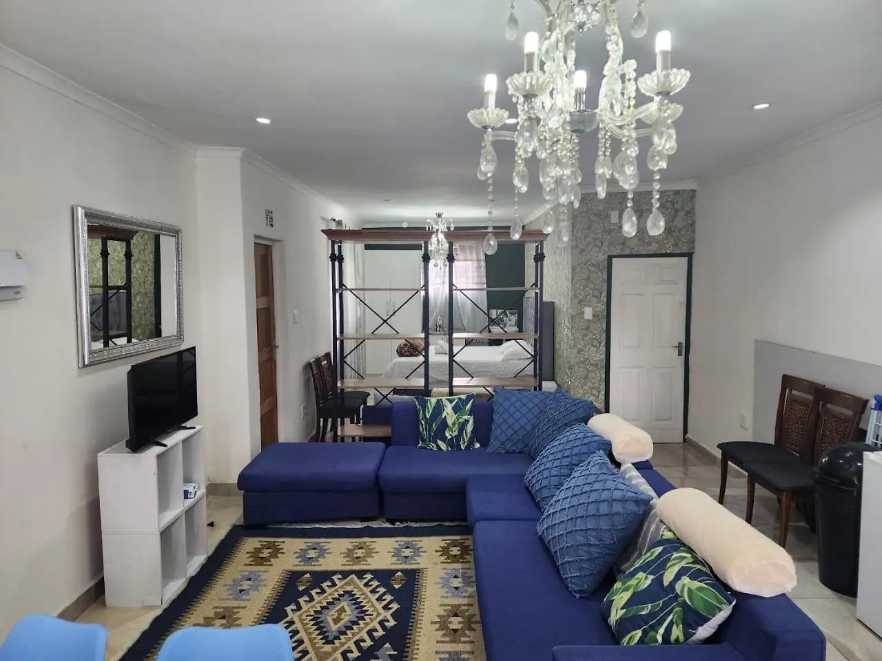Tia Maria Bachelor Apartment Cape Town South Africa